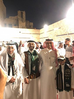 نحلم و نحقق